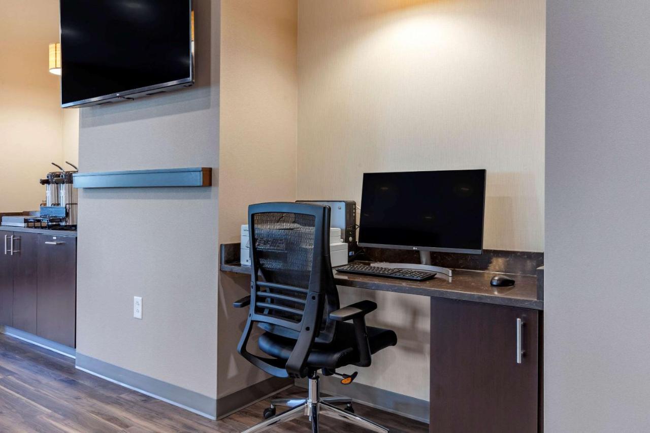 Sleep Inn & Suites Lancaster-Platteville Dış mekan fotoğraf