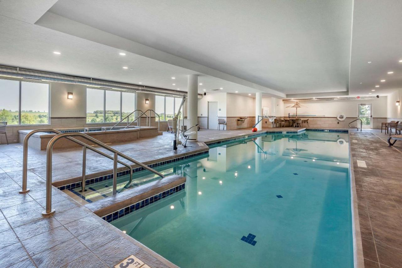 Sleep Inn & Suites Lancaster-Platteville Dış mekan fotoğraf